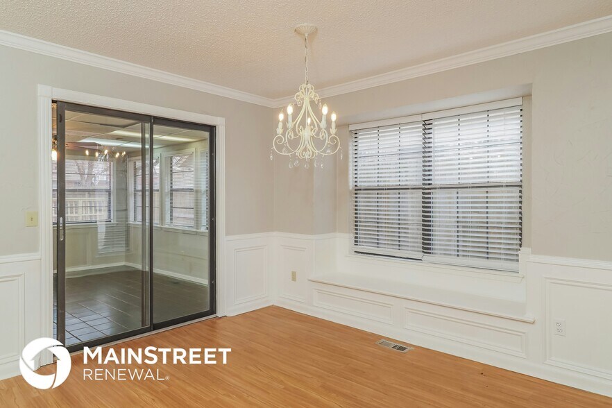 Building Photo - 11332 N Markwell Ave