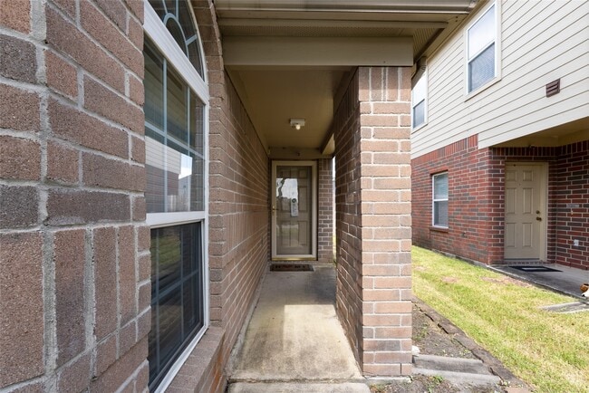 Building Photo - 17911 Egret Lake Way