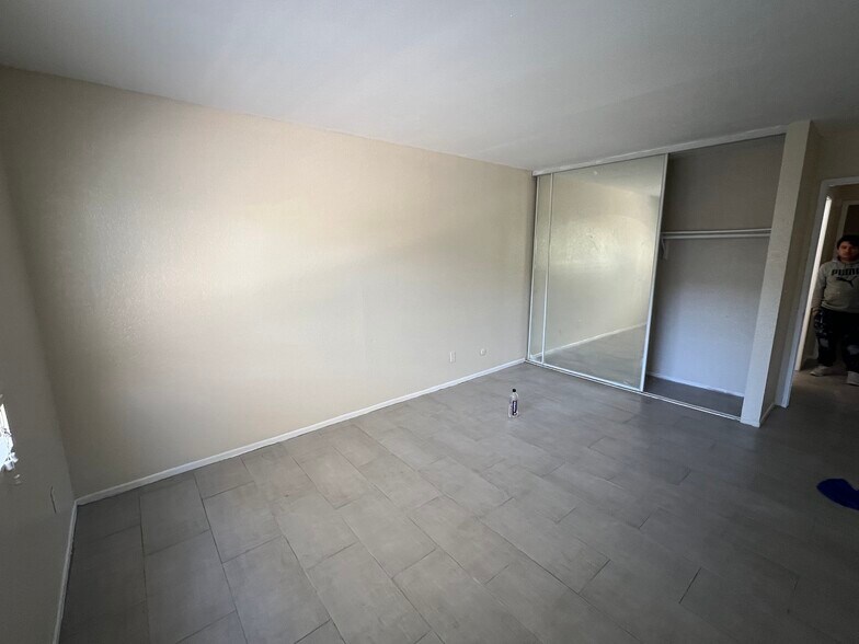 Building Photo - 120 Avenida Las Brisas