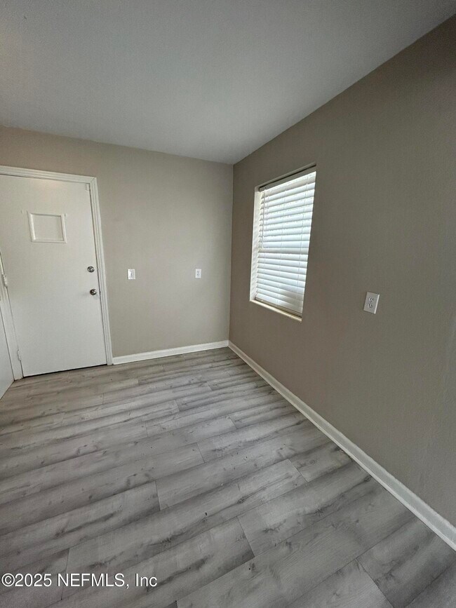 Building Photo - 5714 Belafonte Dr