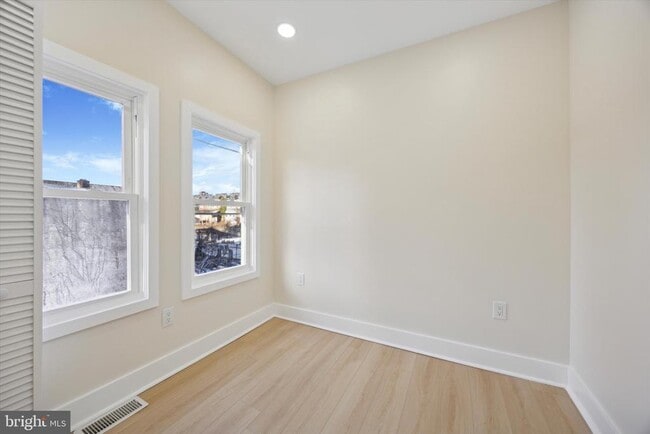 Building Photo - 53 E Sharpnack St