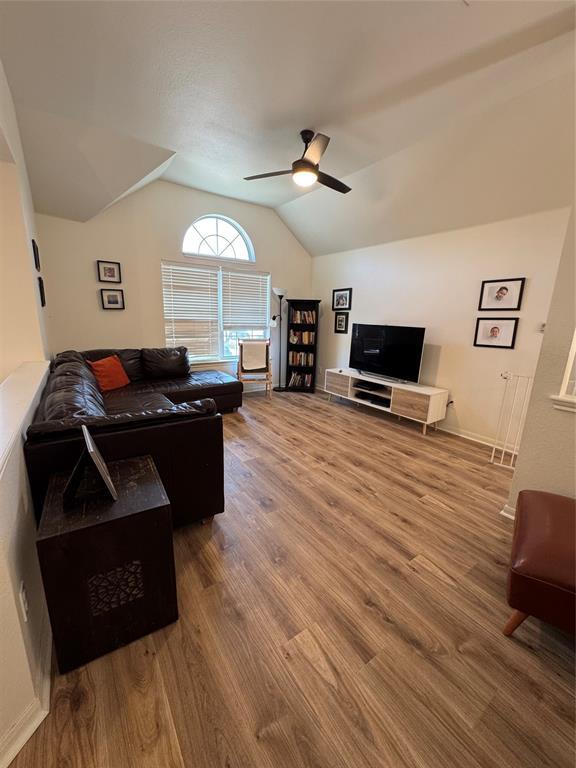 Building Photo - 17800 Kilkenny Dr