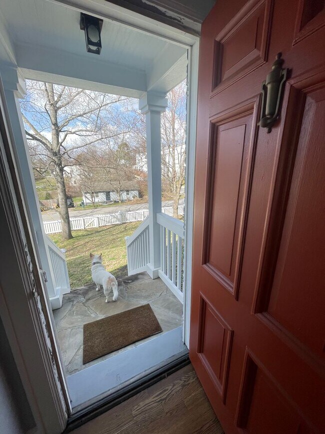 Building Photo - East Nashville!