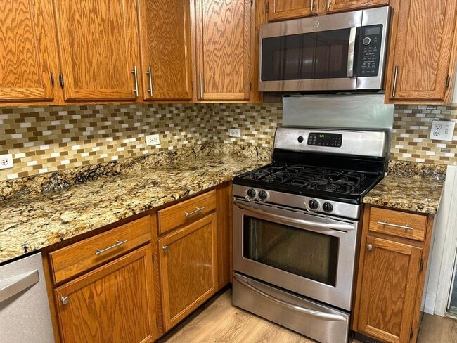 Building Photo - 1436 Brittania Way