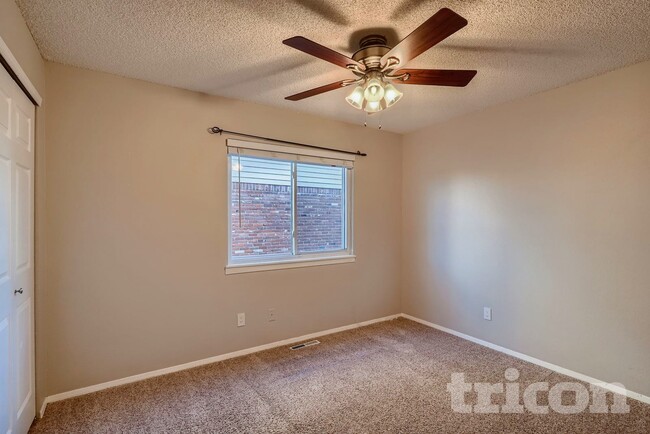 Building Photo - 5931 S Lima St