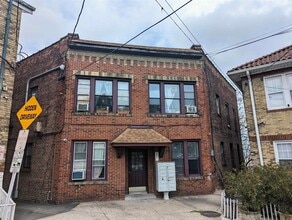 Building Photo - 601 Columbia Ave