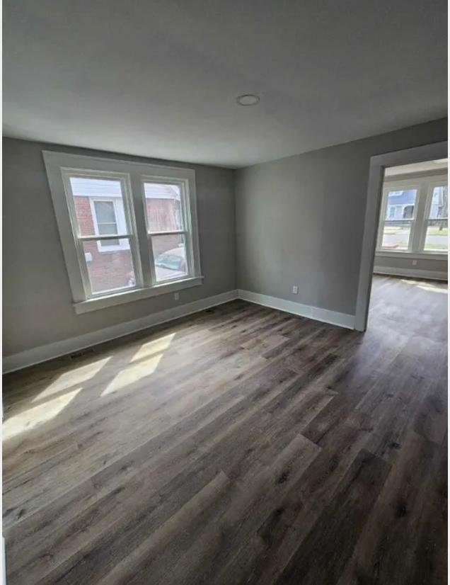 Building Photo - 127 Walnut St