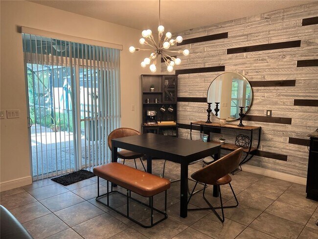 Building Photo - 5240 Landmark Dr