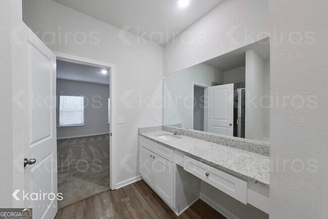 Building Photo - 3559 Bridgewood Dr