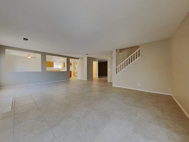 Building Photo - 38645 Annette Ave