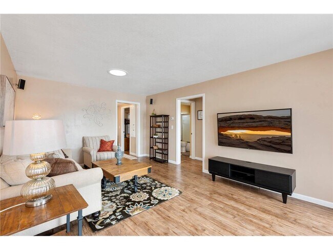 Building Photo - 26755 Fremont Dr