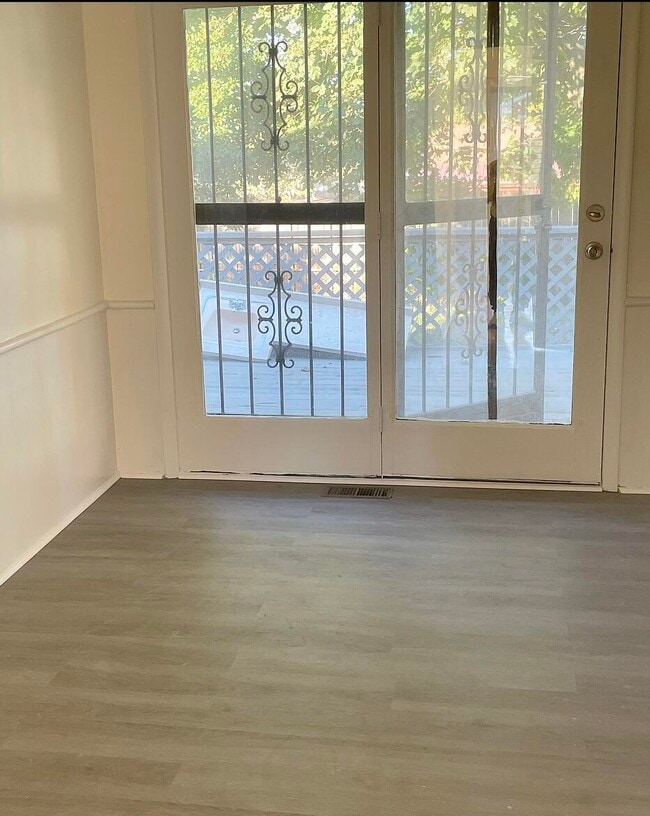 Building Photo - 1653 Brittany Ln