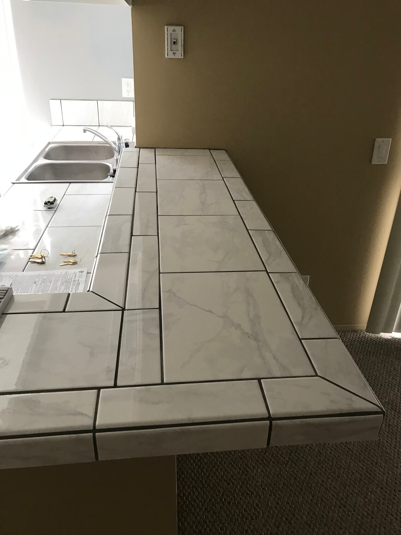kitchen bar counter - 4131 Udall St