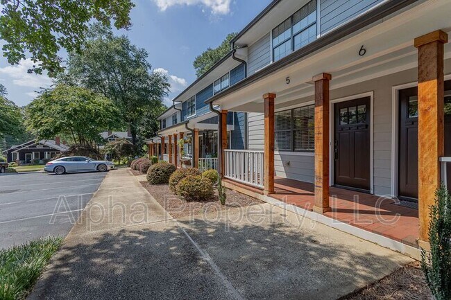 Building Photo - 408 Townes St