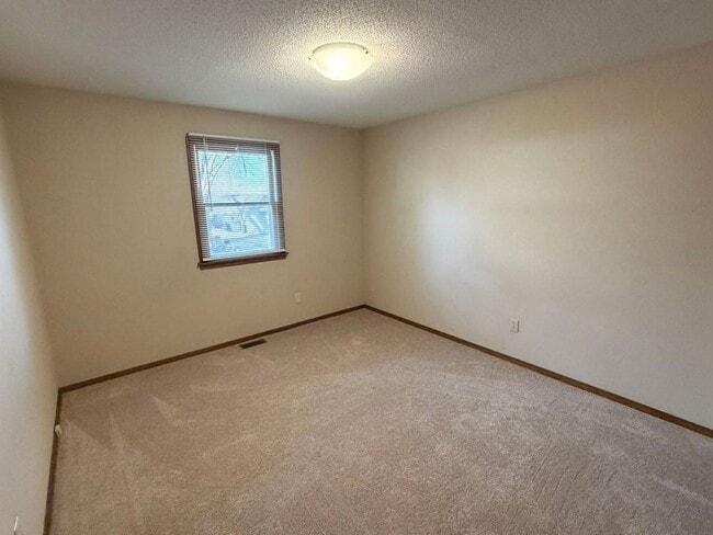 Building Photo - House in Jackson