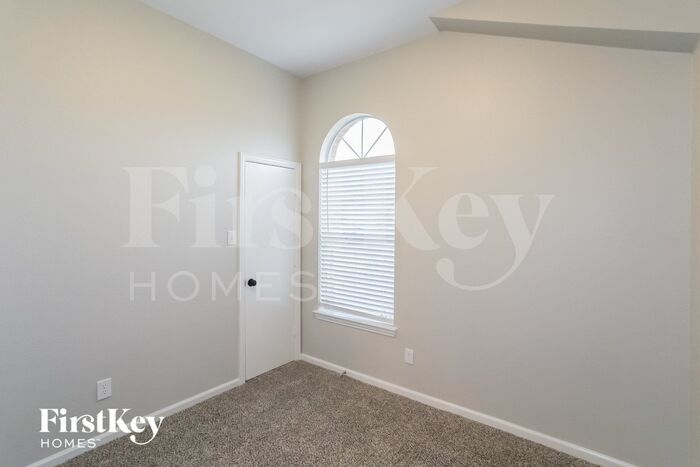 Building Photo - 1026 Palomino Dr