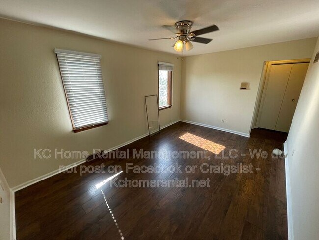 Building Photo - 209 Woodbridge Ln