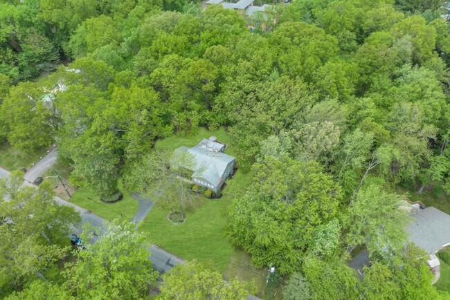 Building Photo - 108 Smith Hill Rd