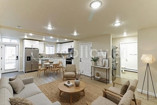 Building Photo - 8202 Mentra St