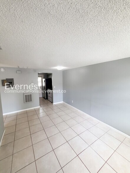 Building Photo - 3807 Phillips St