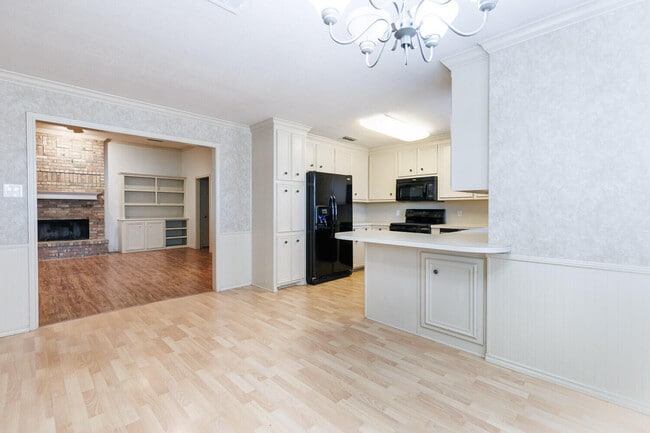 Building Photo - 8210 Chicago Ave