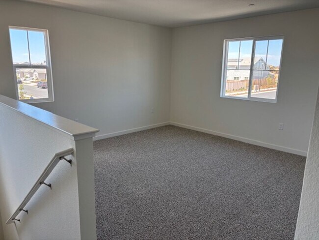 Building Photo - Brand New DR Horton Smart Home with 5 Bedr...