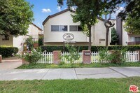 Building Photo - 14960 Victory Blvd