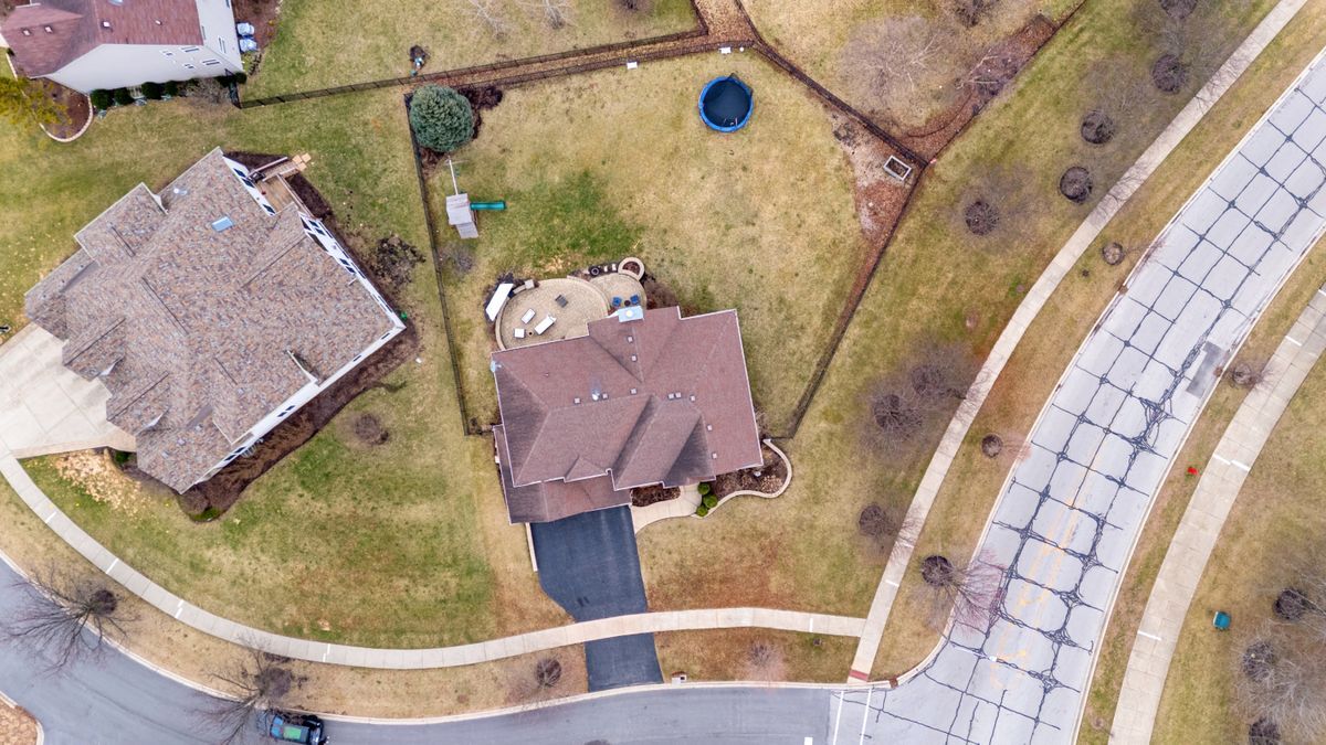 Building Photo - 25947 Campbell Ln