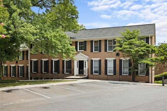 Building Photo - 1101 Collier Rd NW