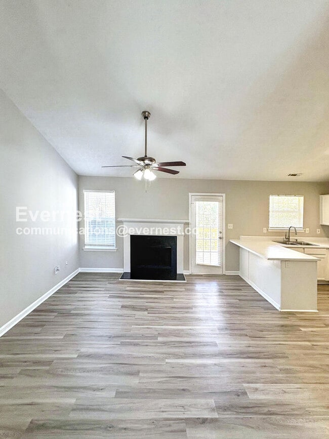 Building Photo - 7011 Regency Ln