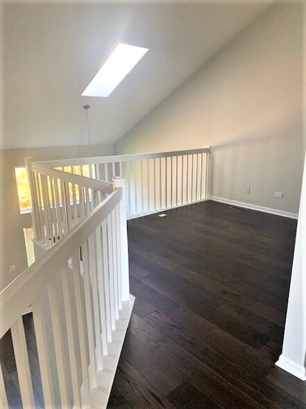 Building Photo - 204 N Cathy Ln