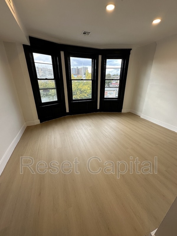 Building Photo - 20-26 Elizabeth Ave