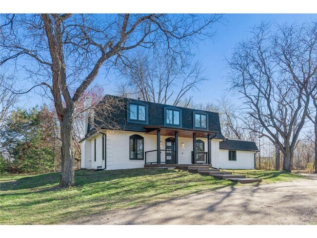 Building Photo - 3159 Northview Rd