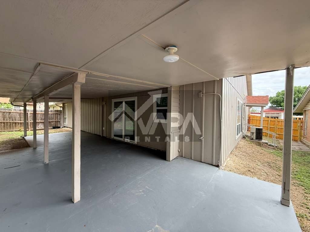 Building Photo - 7729 Narrow Pass St