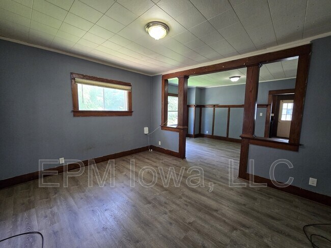 Building Photo - 406 Gable St