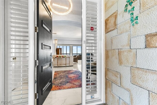 Building Photo - 11640 Court of Palms