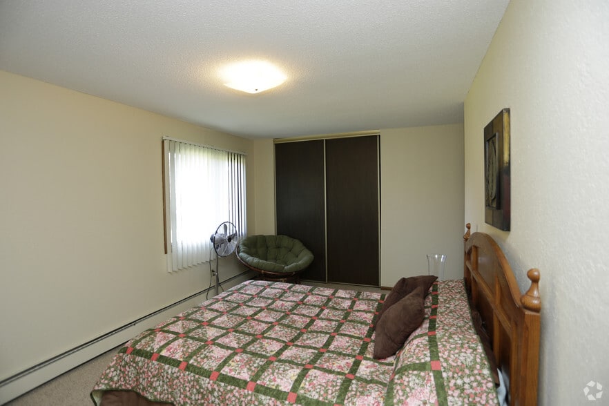 The Village Apartments 407 11th Ave SW Forest Lake MN 55025 Apartment Finder