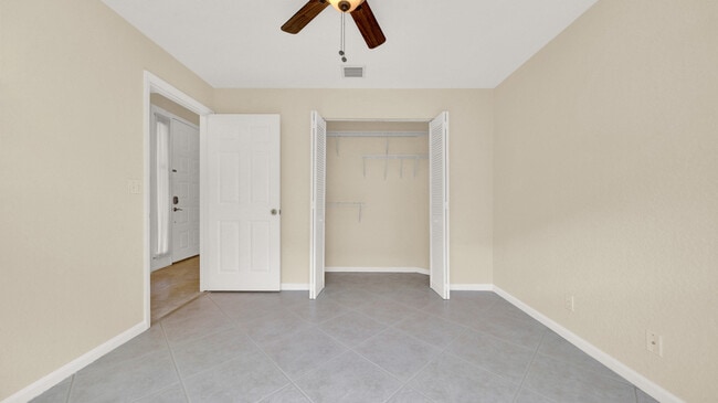 Building Photo - 13255 Royale Sabal Ct