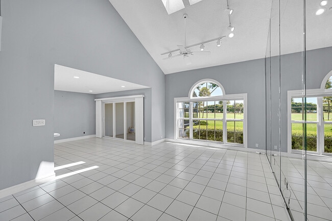 Building Photo - 17094 Boca Club Blvd