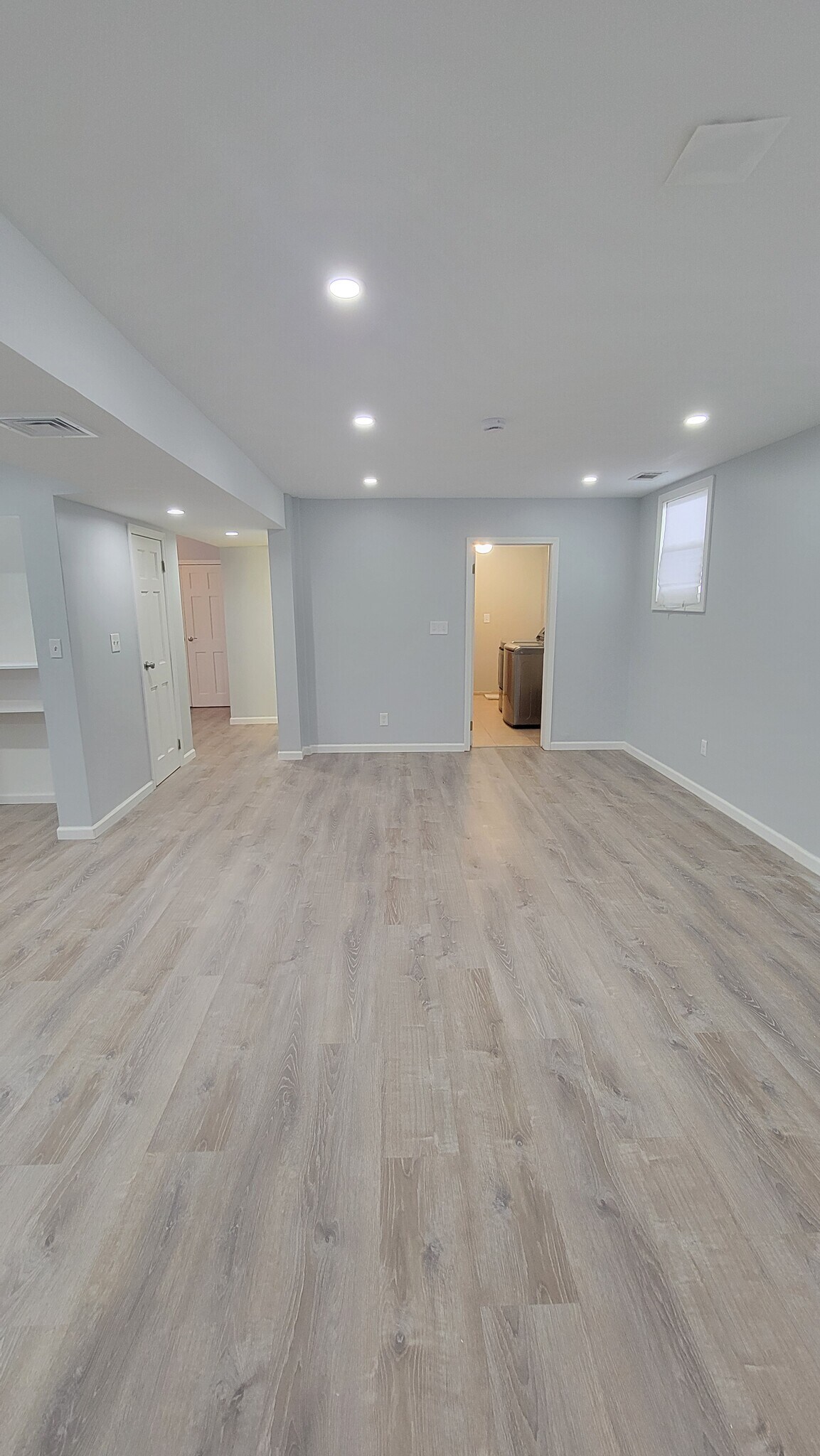 Building Photo - 15 Windsor Rd