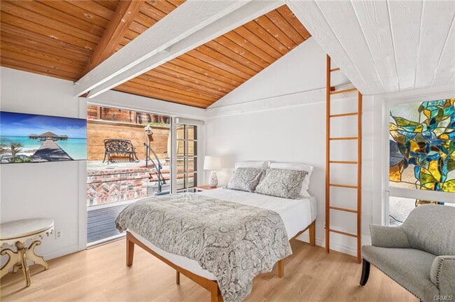 Building Photo - 1346 Cerritos Dr