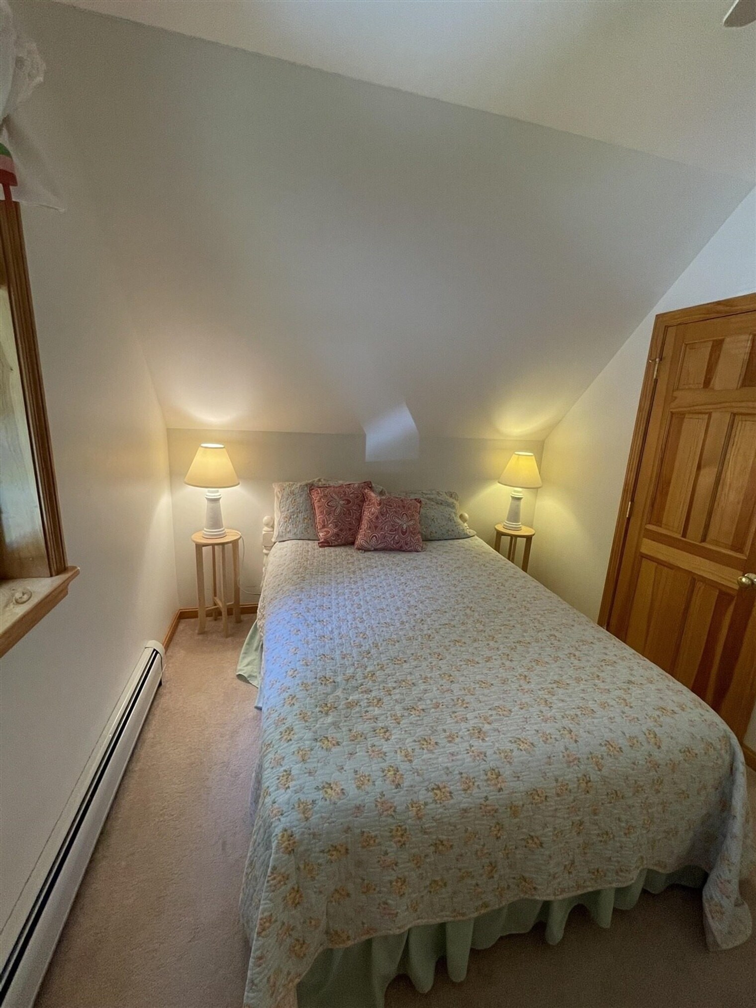 Building Photo - 33 Woods Pond Dr