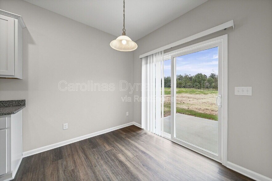Building Photo - 133 Pumice Dr
