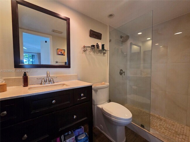 Building Photo - 10795 SW 108th Ave