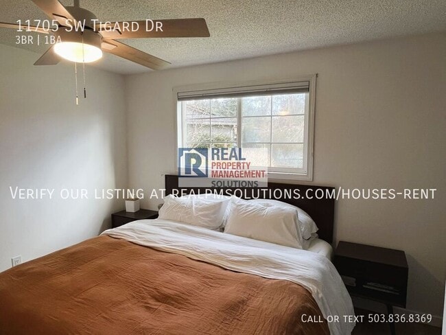 Building Photo - 11705 SW Tigard St