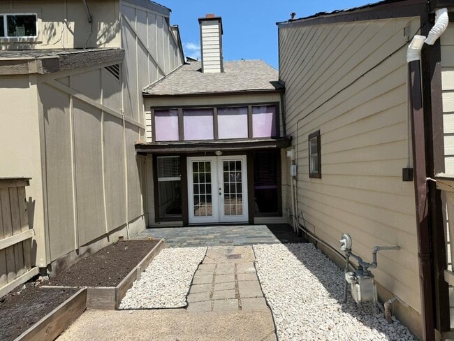 Building Photo - 8901 Newport Ln