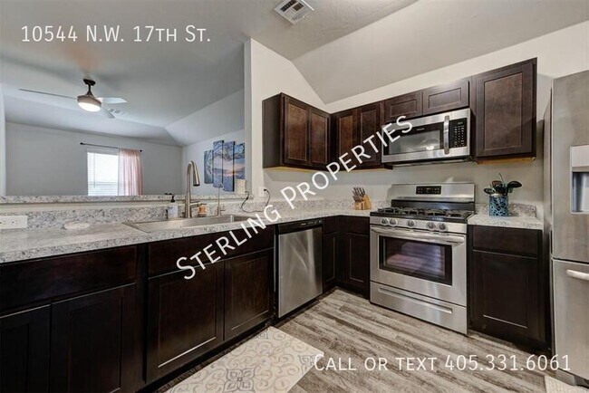 Building Photo - 10544 NW 17th St