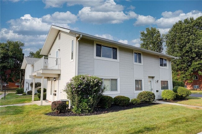 Building Photo - 584 Eastbrooke Ln