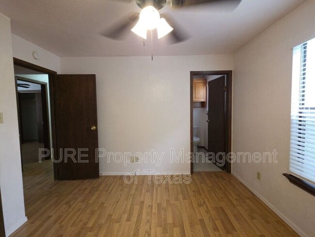 Building Photo - 12709 Burson Dr