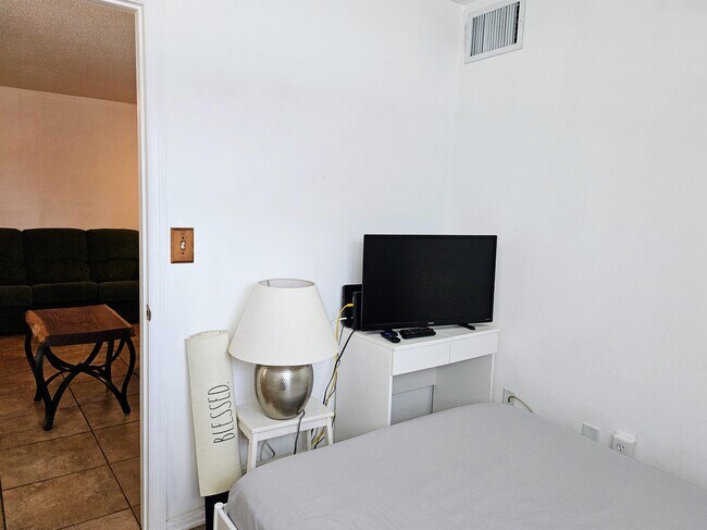 Building Photo - 3575 Gulf Blvd